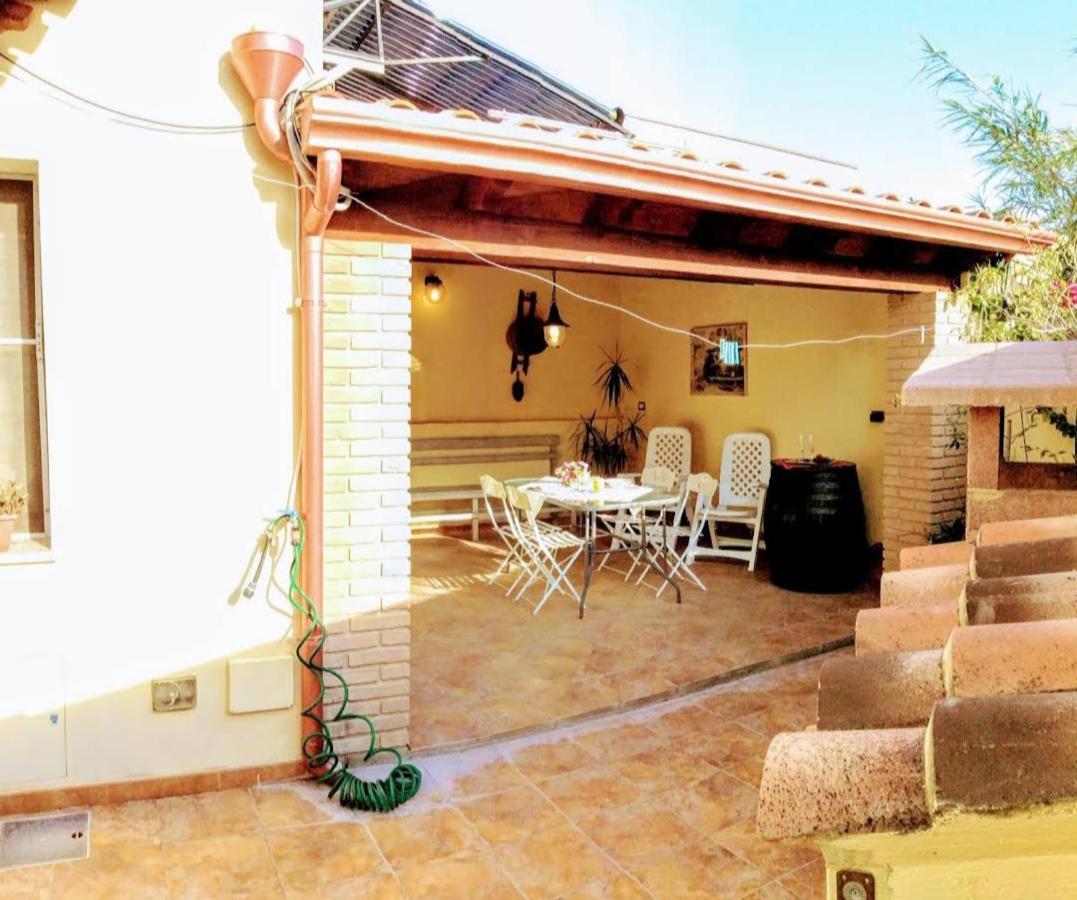 B&B Su Frori Arrubiu Teulada Bagian luar foto